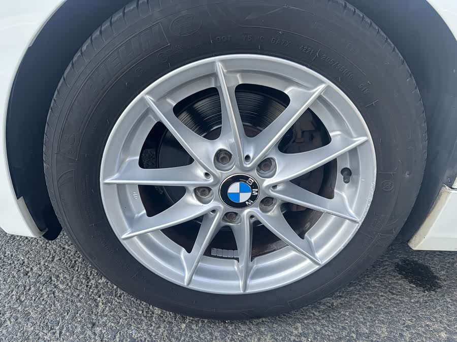 BMW 1 Series (Imported) 2012 car image #14