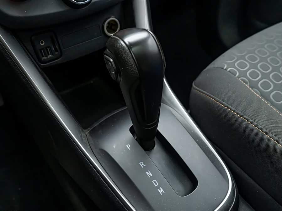 Chevrolet Tracker 2019 car image #14