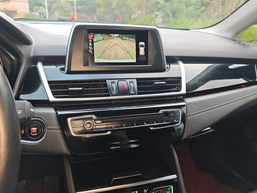 BMW 2 Series Tourer (Imported) 2015 #14 BMW 2 Series Tourer (Imported) 2015 immagine di auto #14