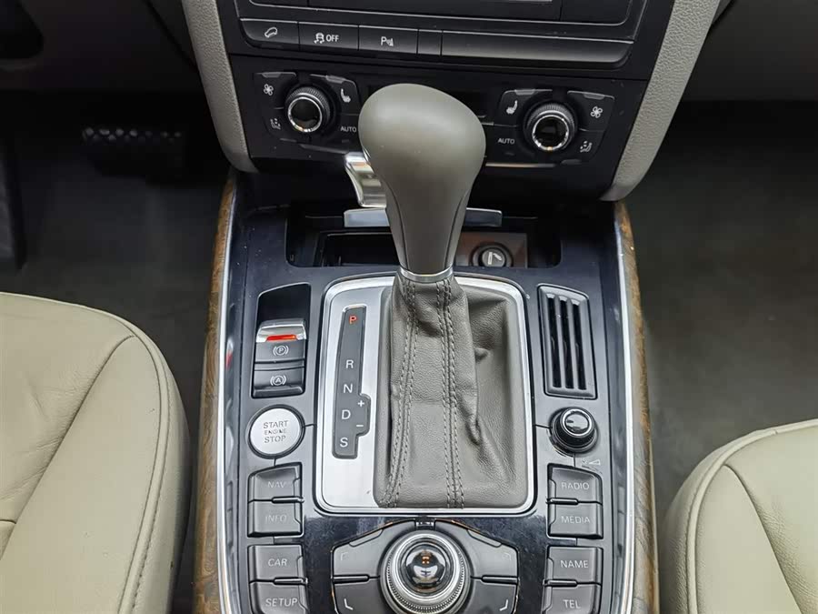 Audi Q5 (Imported) 2011 #14 Audi Q5 (Imported) 2011 car image #14