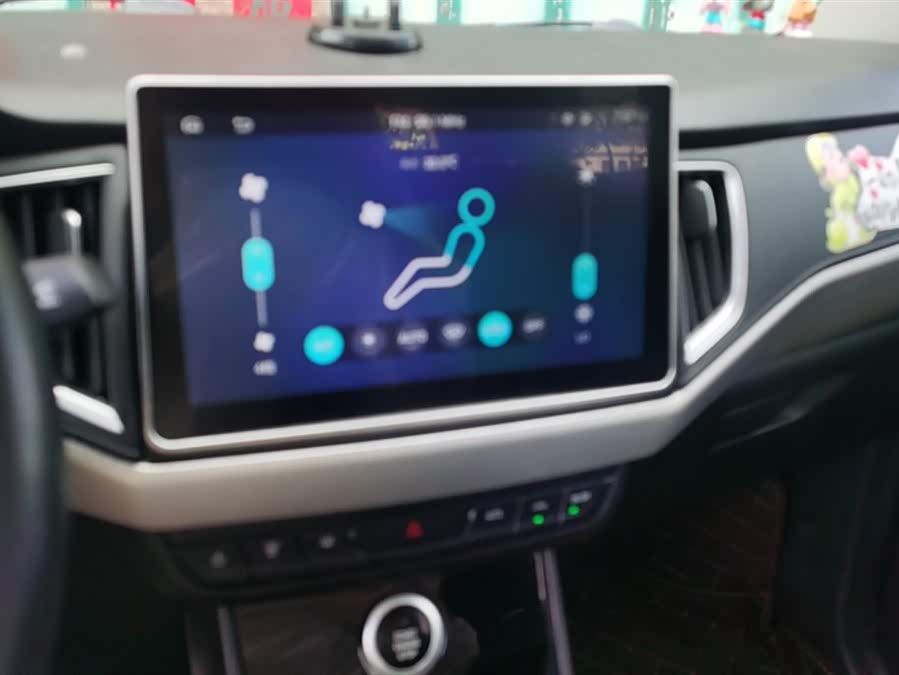 哪吒汽车 哪吒N01 2019 #14 哪吒汽车 哪吒N01 2019 汽车图片 #14