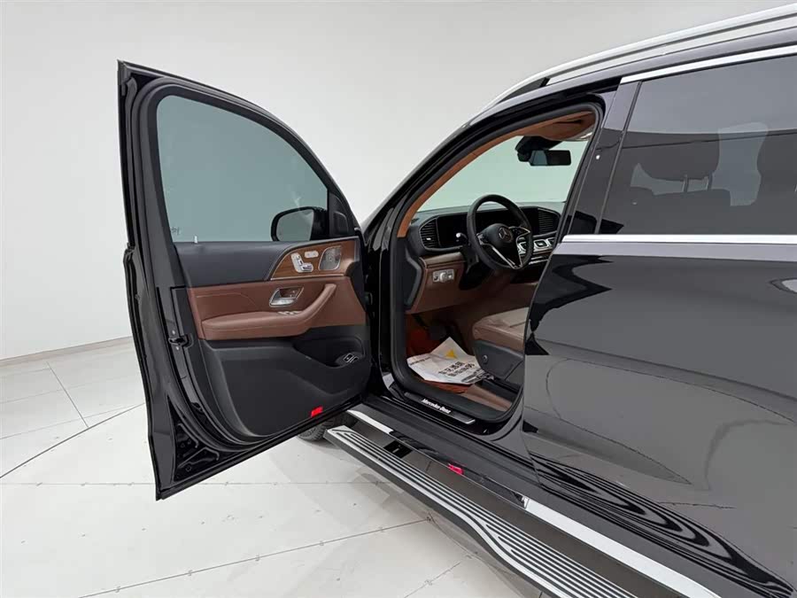 Mercedes-Benz GLE Class New Energy 2023 car image #14