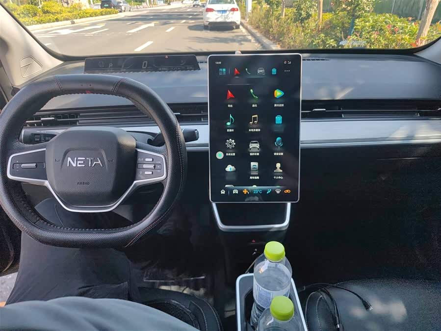 哪吒汽车 哪吒AYA 2024 汽车图片 #14