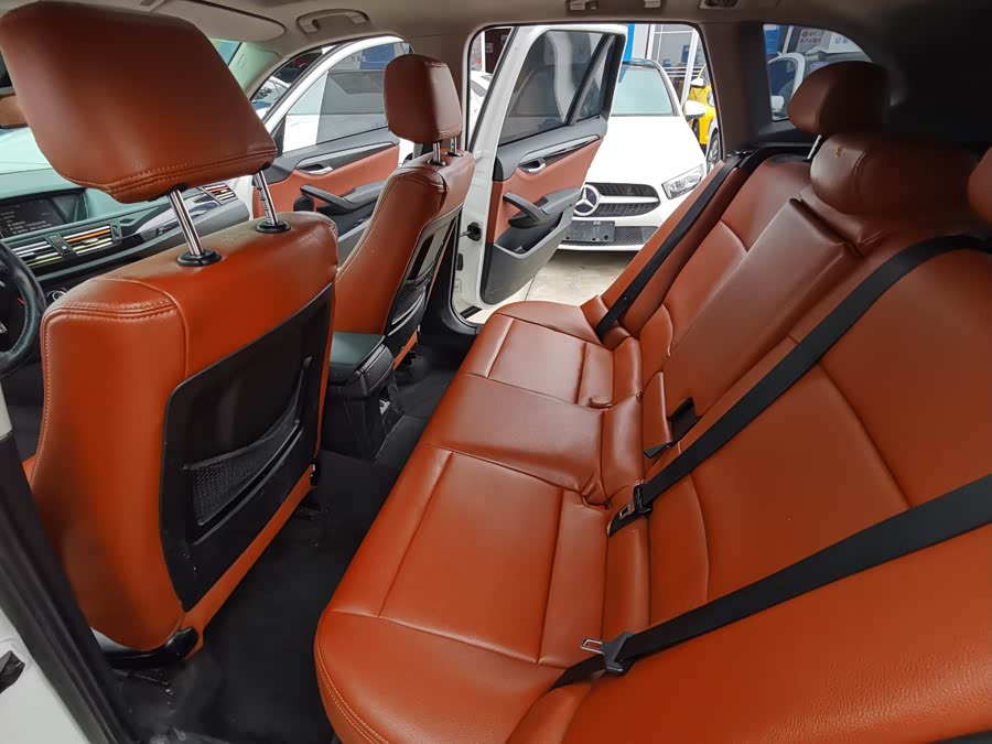 BMW X1 (Imported) 2011 car image #14