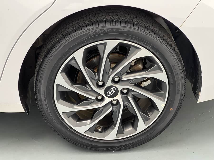 Hyundai C3R 2020 car image #14