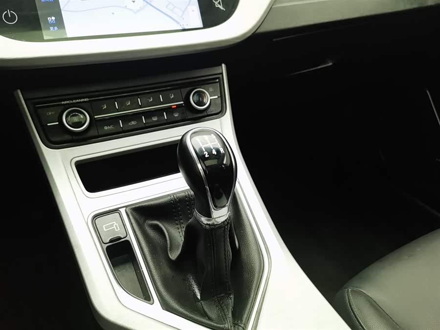 GEELY Vision 2019 car image #14