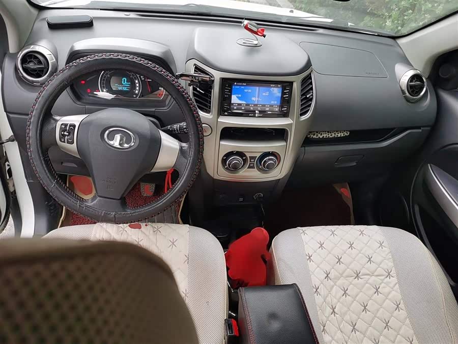 Great Wall M4 2013 car image #14