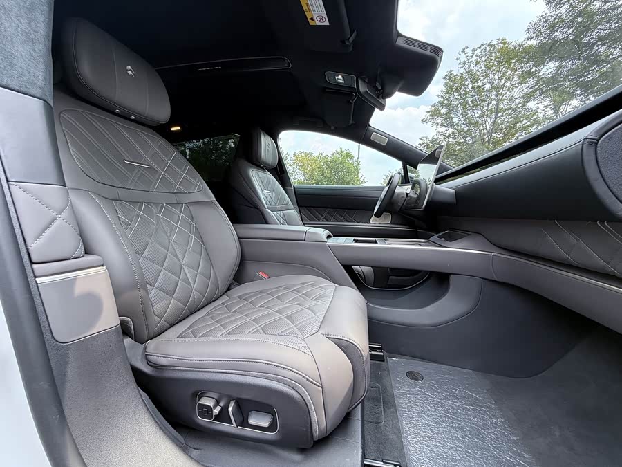 蔚来 蔚来ET9 2024 汽车图片 #14