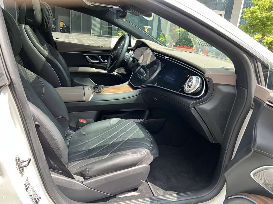 Mercedes-Benz EQS Class 2023 car image #14