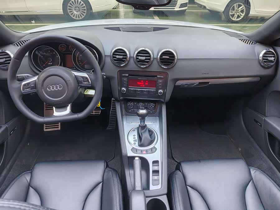 Audi TT 2009 #14 Audi TT 2009 car image #14