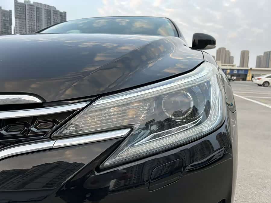 Toyota Reiz 2014 immagine di auto #14