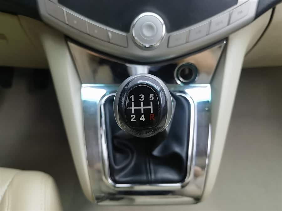 BYD S6 2013 car image #14