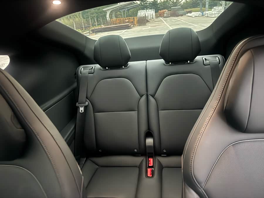 特斯拉 Model Y L 2025 汽车图片 #14