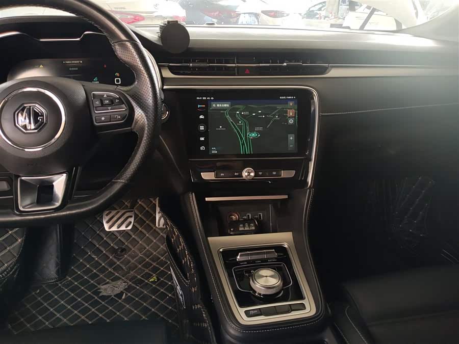 MG 6 New Energy 2018 car image #14