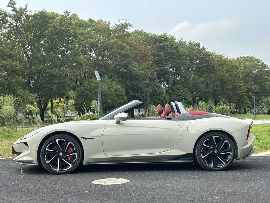 MG Cyberster car image #14