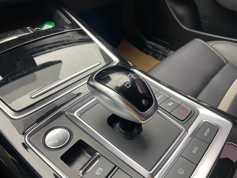 BYD Qin Pro New Energy 2020 immagine di auto #14