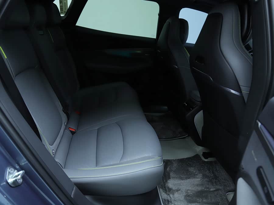 Lynk & Co 08 EM-P 2024 #14 Lynk & Co 08 EM-P 2024 car image #14