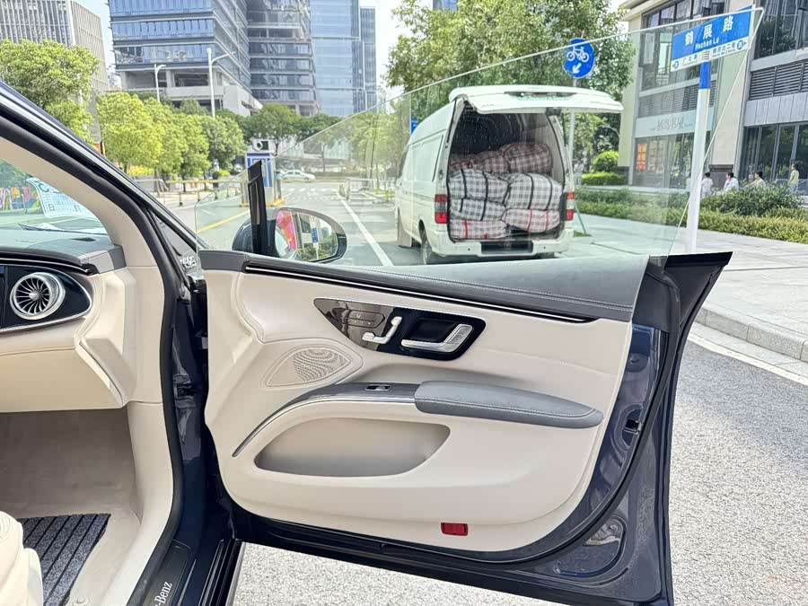 Mercedes-Benz EQS Class 2022 #14 Mercedes-Benz EQS Class 2022 car image #14