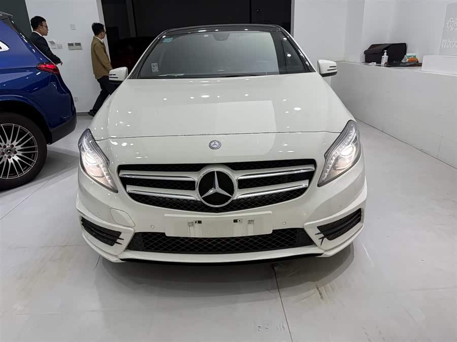 Mercedes-Benz A Class (Imported) 2015 car image #14