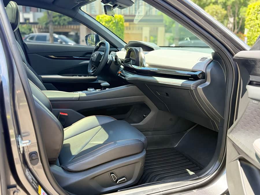 Changan UNI-V 2022 image de voiture #14