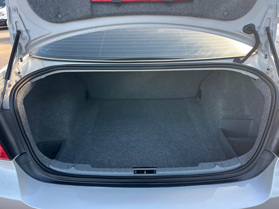 BMW 3 Series (Imported) 2011 #14 BMW 3 Series (Imported) 2011 car image #14