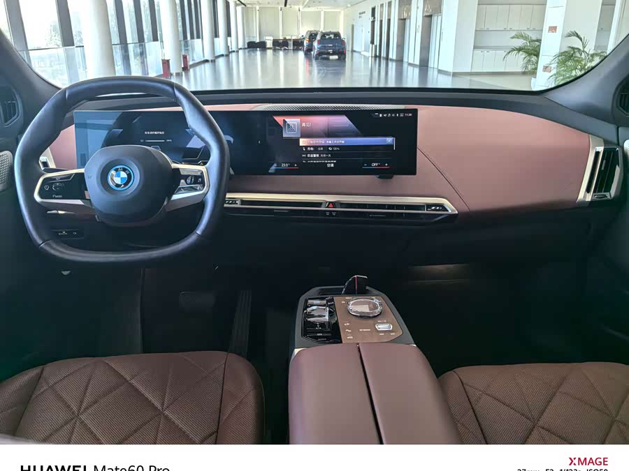 BMW iX M60 2024 car image #14