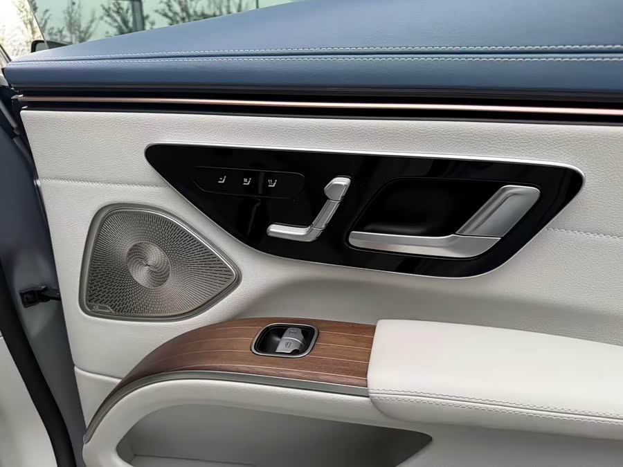 Mercedes-Benz EQS Class 2023 #14 Mercedes-Benz EQS Class 2023 car image #14