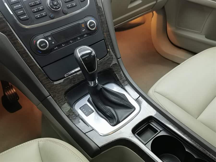 Ford Mondeo-Zhisheng 2013 car image #14