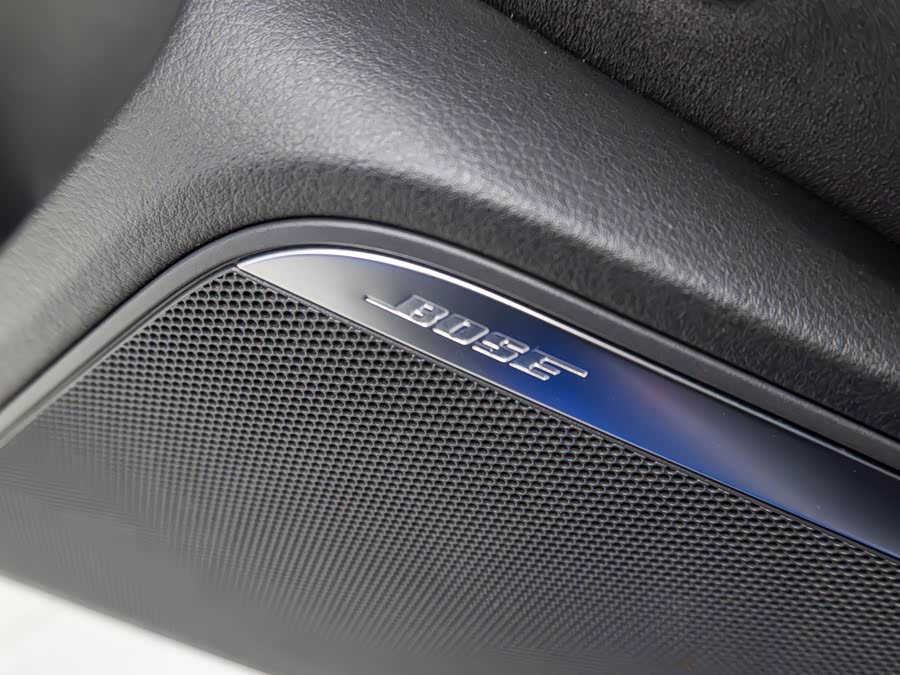 Audi RS 6 2017 صورة سيارة #14