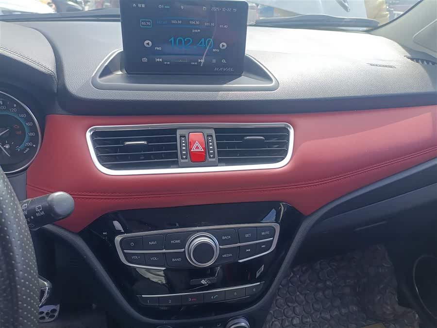 Haval H1 2015 #14 Haval H1 2015 car image #14