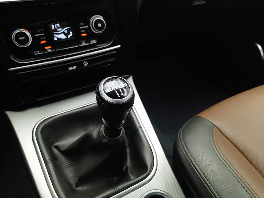 Haval H5 Class 2015 car image #14