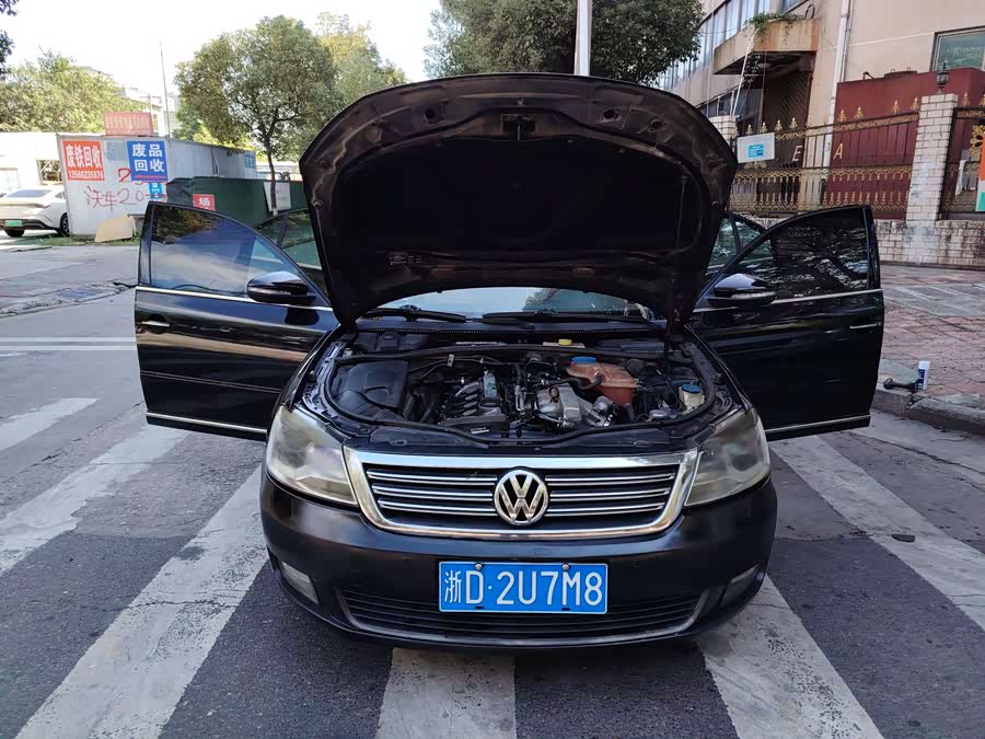 Volkswagen Passat Lingyu 2010 car image #14