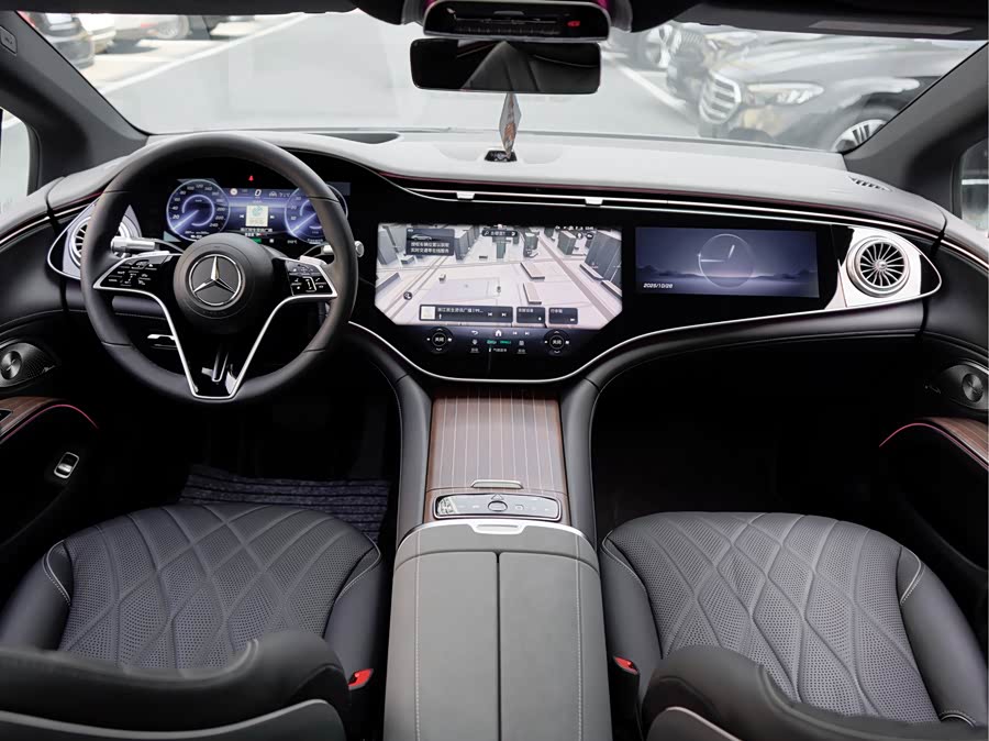 Mercedes-Benz EQS Class 2024 #14 Mercedes-Benz EQS Class 2024 car image #14