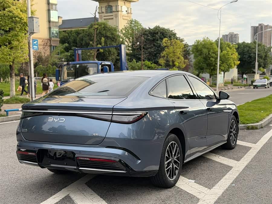 BYD Seal 2024 car image #14