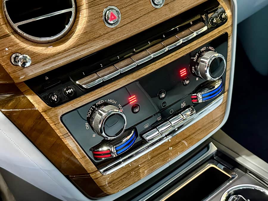 劳斯莱斯 幻影 2020 汽车图片 #14