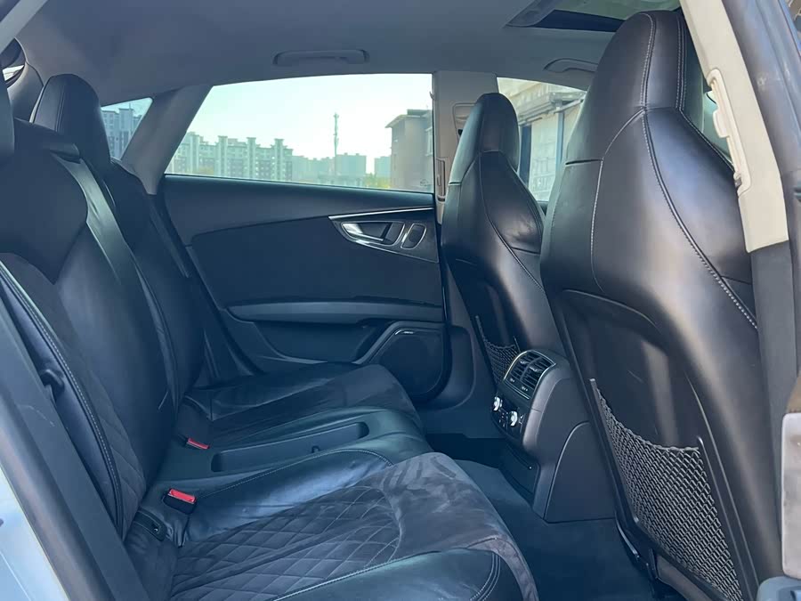 Audi S7 2013 car image #14