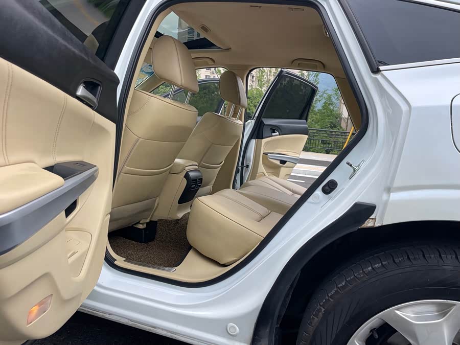 Honda CROSSTOUR 2014 car image #14