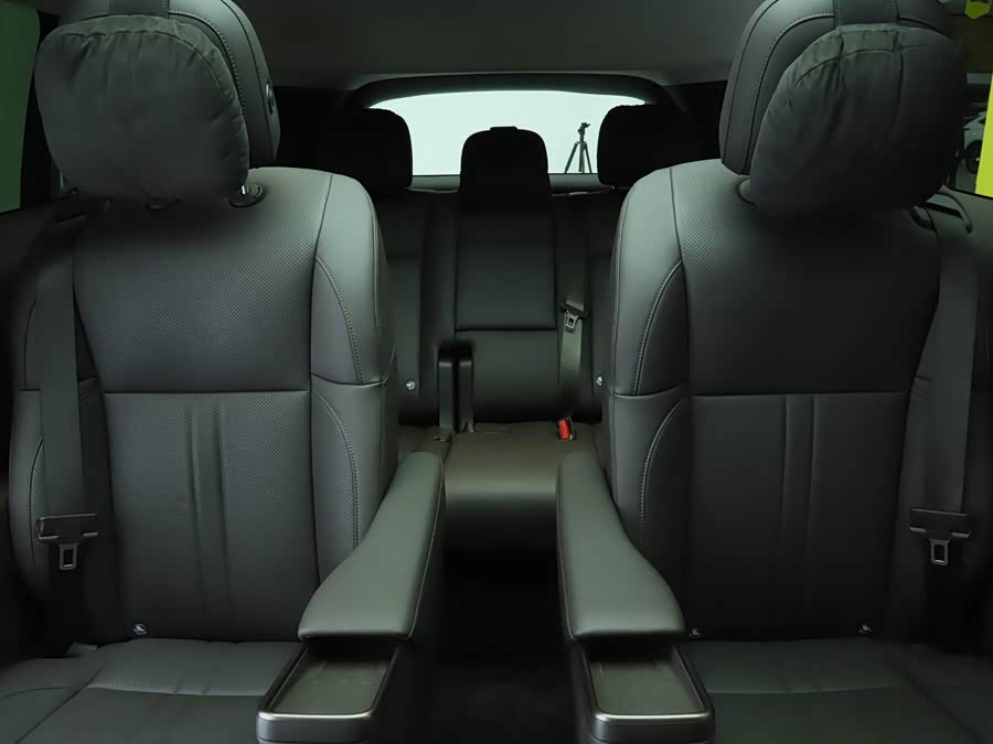 理想汽车 理想MEGA 2024 汽车图片 #14