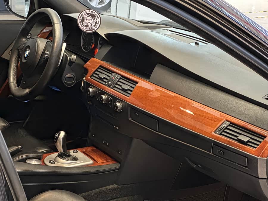 BMW M5 2007 car image #14