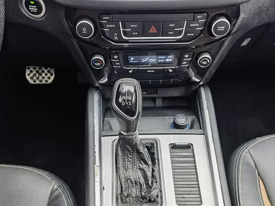 GEELY Vision X6 2016 car image #14