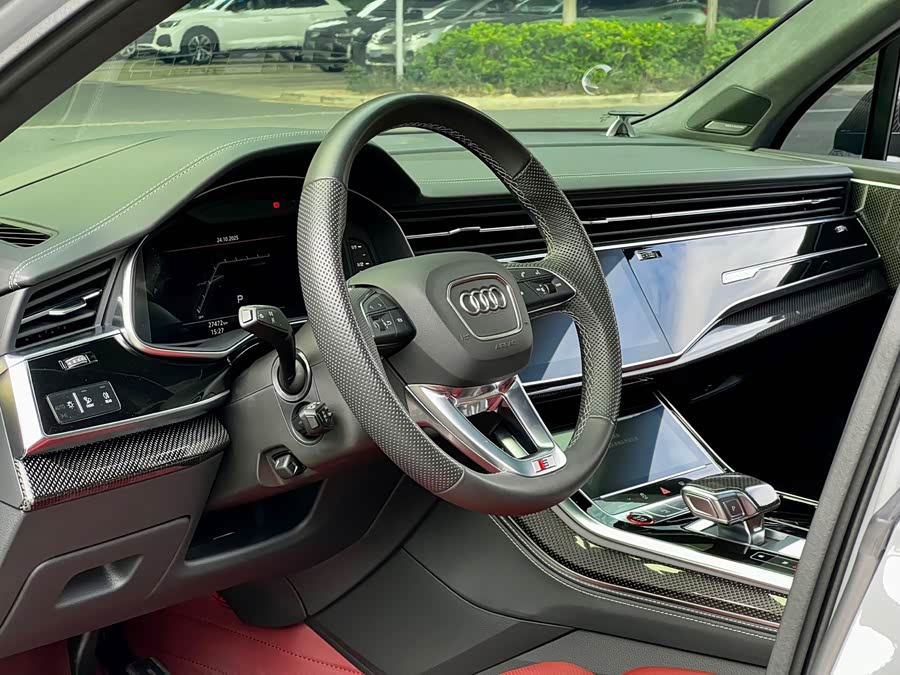 Audi SQ7 2024 immagine di auto #14