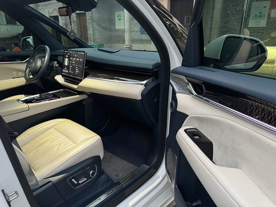 Volkswagen Phideon 2024 immagine di auto #14