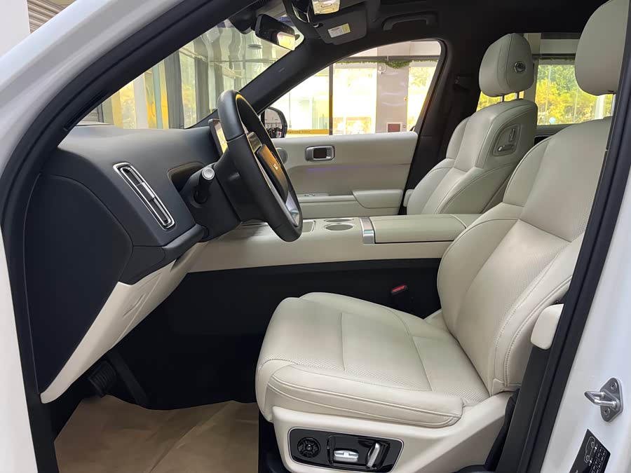 Li L7 2023 car image #14