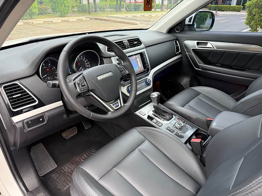 Haval H6 Coupe 2015 car image #14