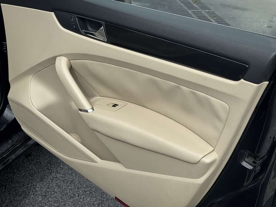 Volkswagen Passat 2014 imagen de coche #14