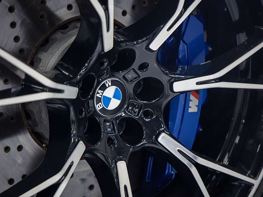 BMW M5 2020 car image #14