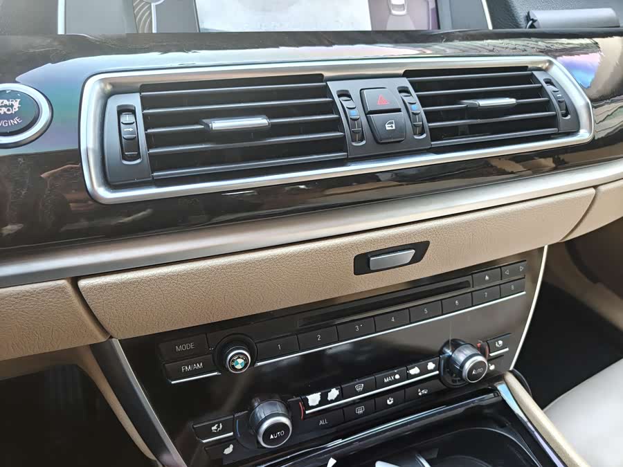 BMW 5 Series GT 2010 #14 BMW 5 Series GT 2010 immagine di auto #14