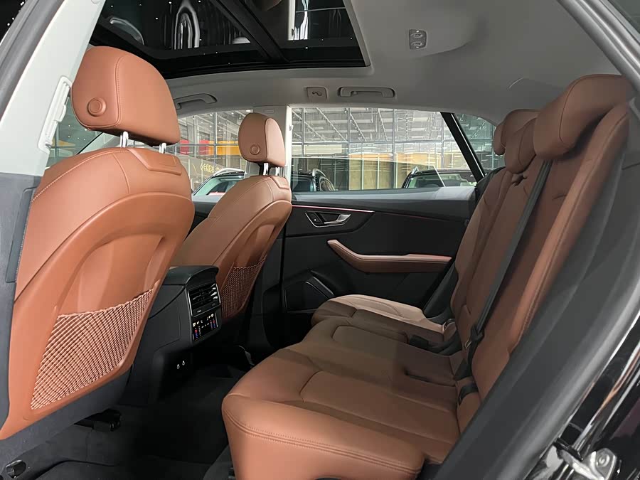 Audi Q8 2023 immagine di auto #14