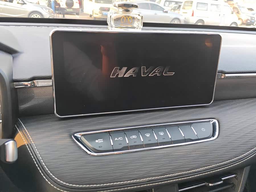 Haval Jolion 2021 #14 Haval Jolion 2021 car image #14