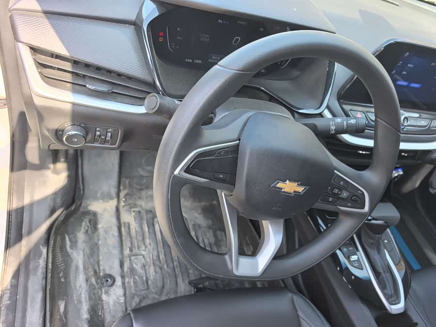 Chevrolet Charm 2022 car image #14